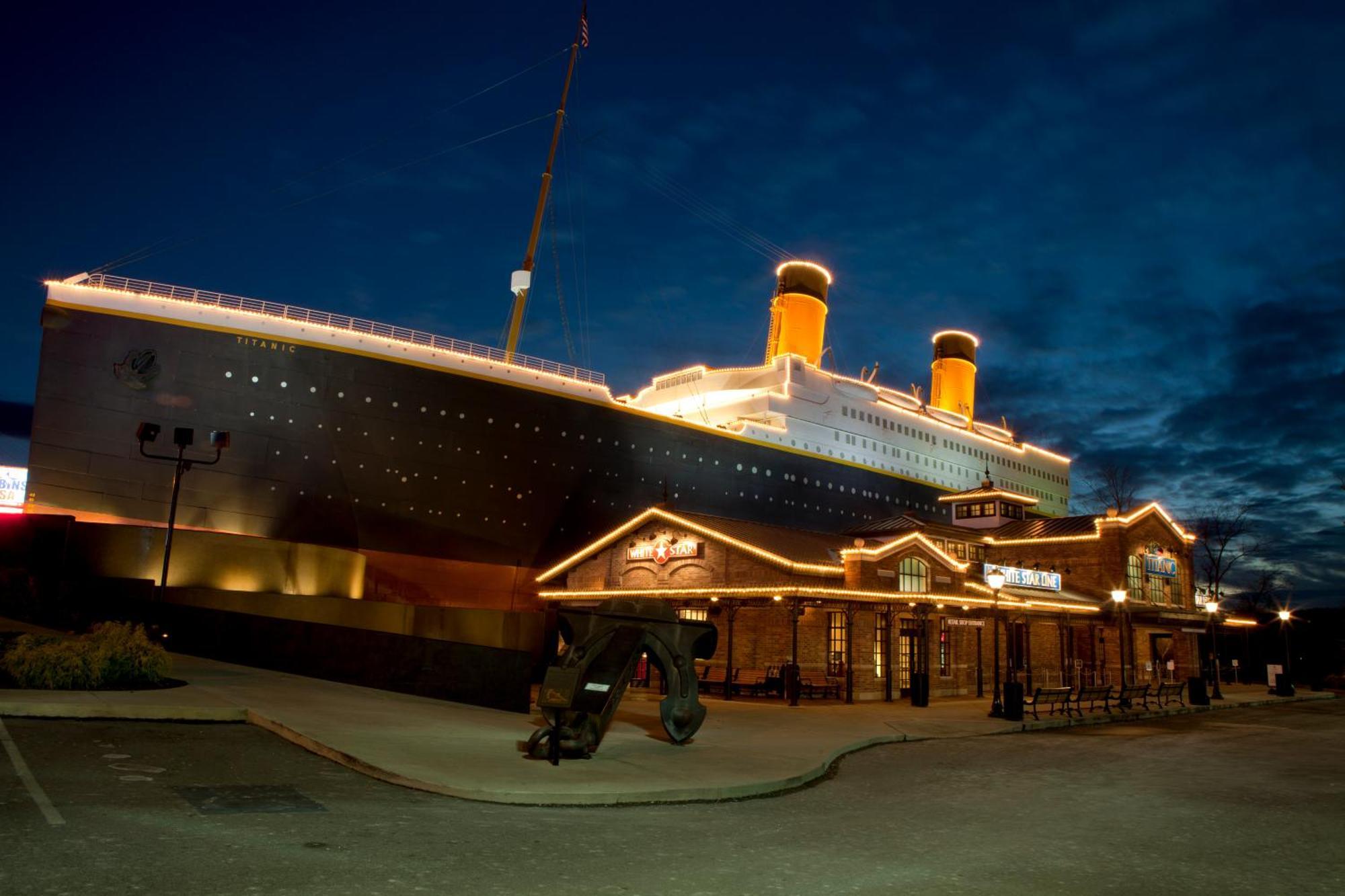 A Higher Calling, 1089 Of Free Area Attraction Tickets For Each Paid Day, Dollywood And More! Піджен-Фордж Екстер'єр фото