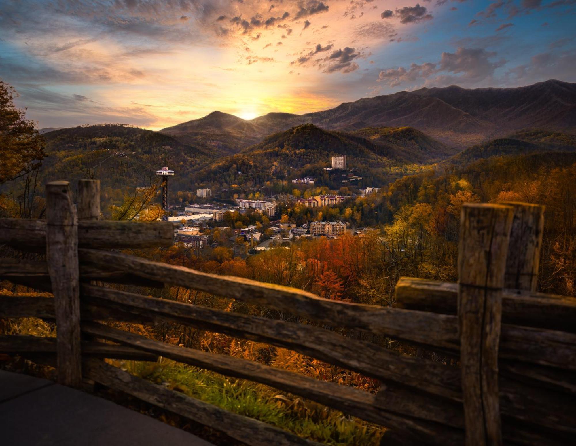 A Higher Calling, 1089 Of Free Area Attraction Tickets For Each Paid Day, Dollywood And More! Піджен-Фордж Екстер'єр фото